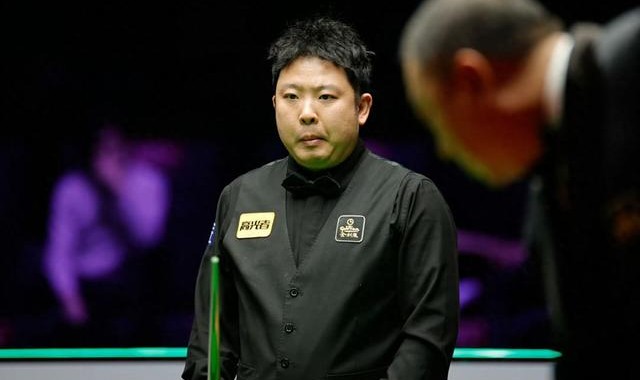 皇冠体育网址-5-2！斯诺克世界大奖赛：两位中国名将晋级4强，吴宜泽斯佳辉败北|张安达|肖国栋|排名赛|赵心童|单杆_新浪体育_新浪新闻