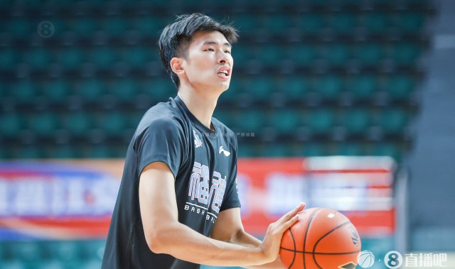 皇冠网址-杨曦皓谈邹阳与王岚嵚：卓越源于严苛的自我要求