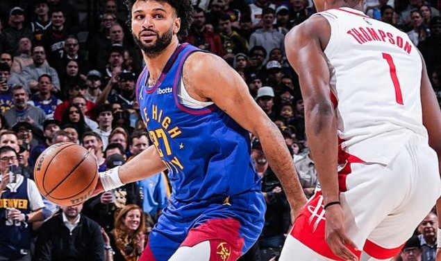 皇冠app-约基奇16+12+13造NBA神迹，穆雷30分死神哑火，掘金36分大胜火箭