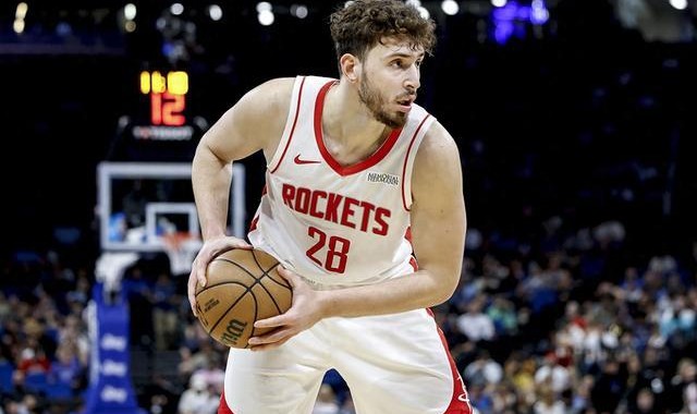 皇冠app-火箭记者：球队希望申京能提高三分球 这也是申京休赛期的重点