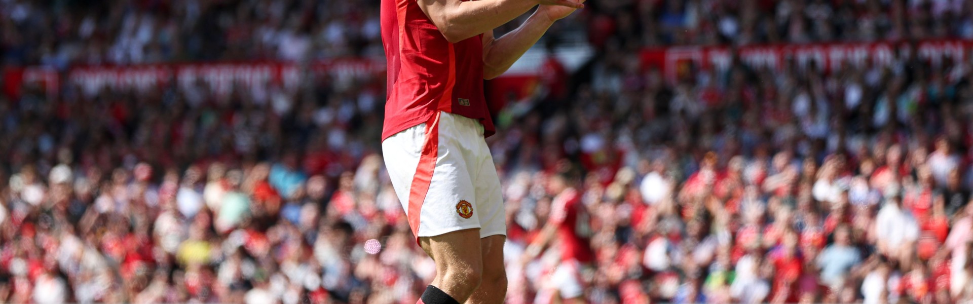 皇冠体育平台-记者：霍伊伦与那不勒斯签约5年，合同包含8500万欧解约金