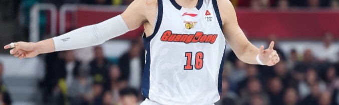 皇冠网址-虚惊一场！广东国手焦泊乔崴脚被搀扶退赛 无大碍出席发布会